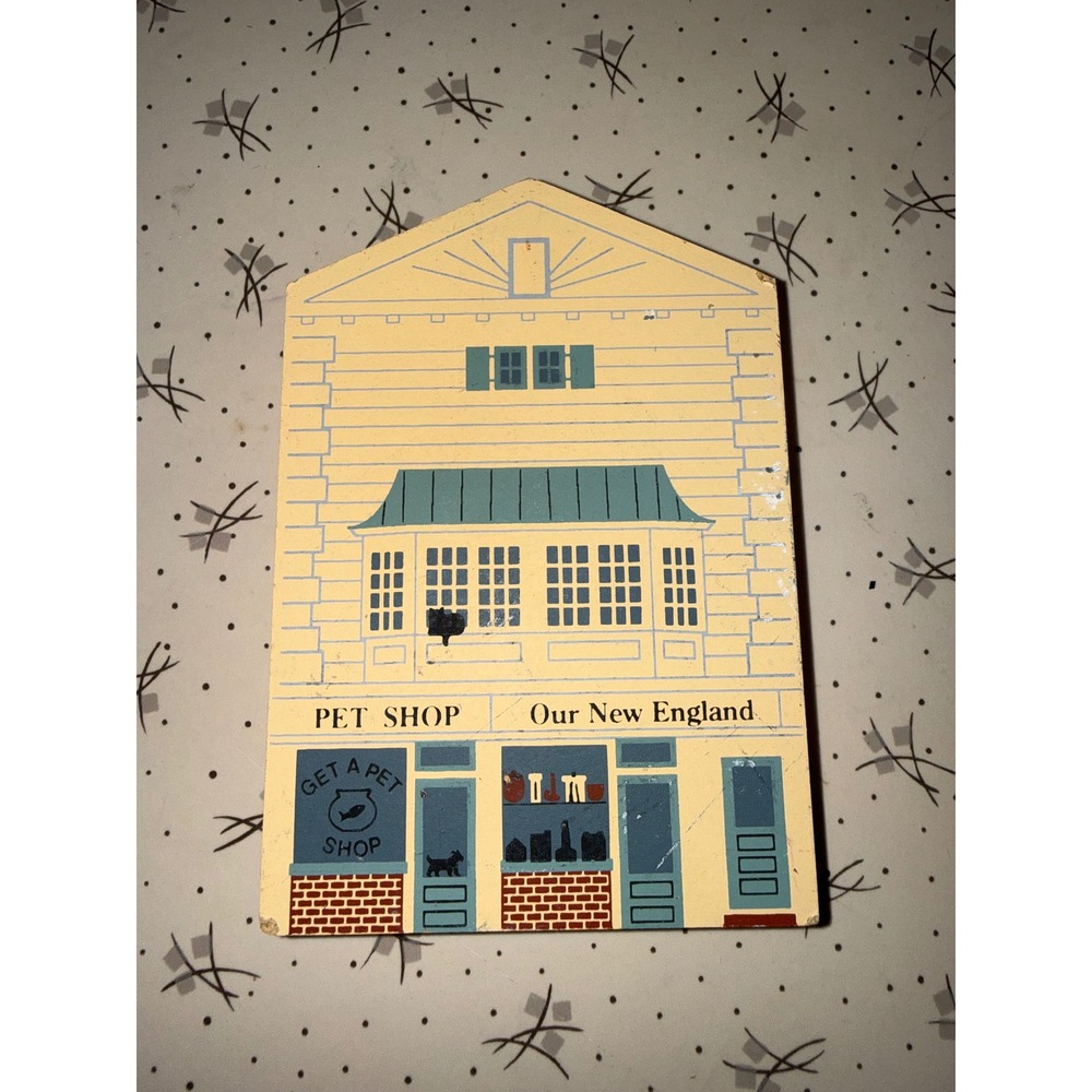1993 The Cat's Meow Village Pet Shop Gift Shop Our New England Series XI Faline